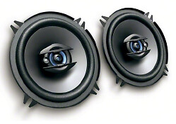 Altavoces Sony. 13 cm de diámetro