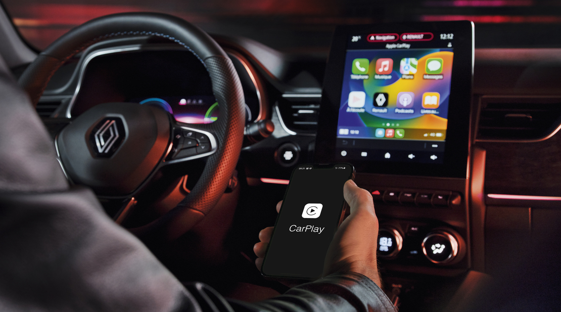 réplication smartphone : Android Auto et Apple CarPlay