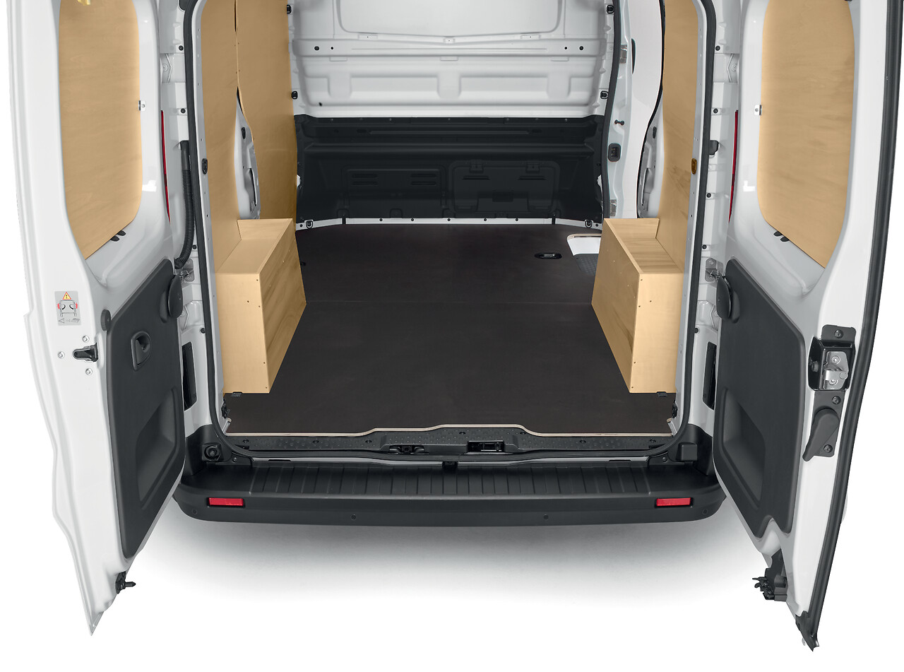 Kunststoffboden - vorne und hinten